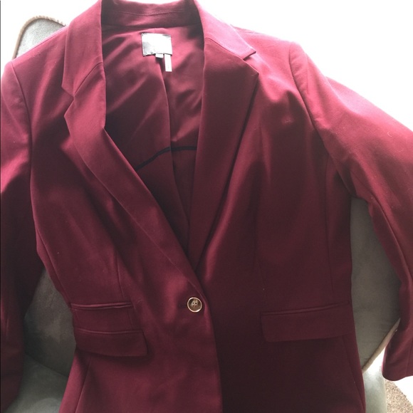 Vince Camuto blazer and matching skirt - Picture 2 of 8